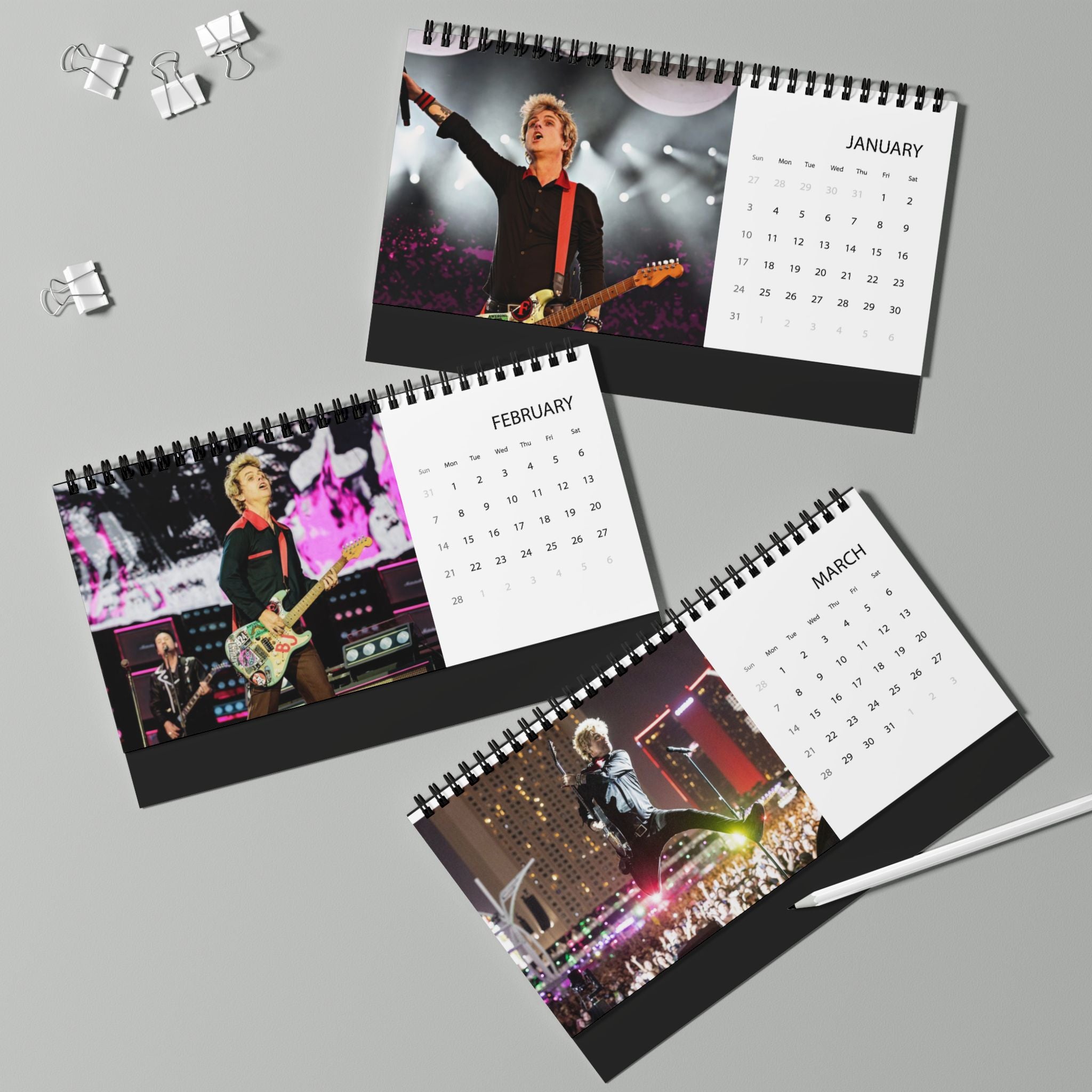 Green Day Desktop Calendar (2027 grid)