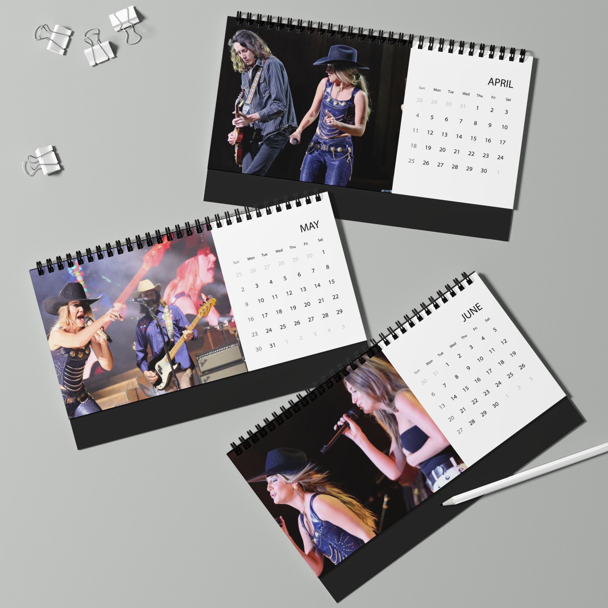 Lainey Wilson Desktop Calendar 2027